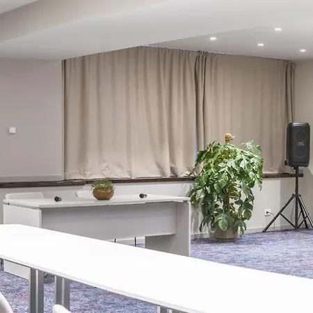 Ambasciatori Venice Mestre, Tapestry Collection By Hilton