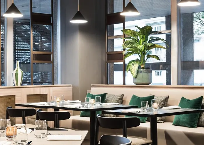 Ambasciatori Venice Mestre, Tapestry Collection By Hilton