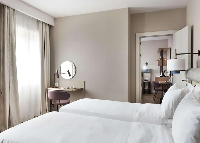 Ambasciatori Venice Mestre, Tapestry Collection By Hilton